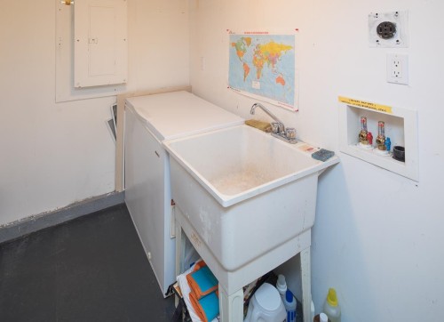 2305 3Rd Avenue W, Vancouver, BC 