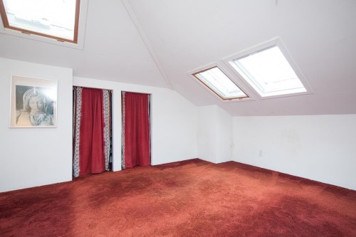 2305 3Rd Avenue W, Vancouver, BC 