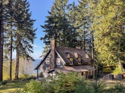 1289 Gower Point Road  Gibsons, BC V0N 1V3