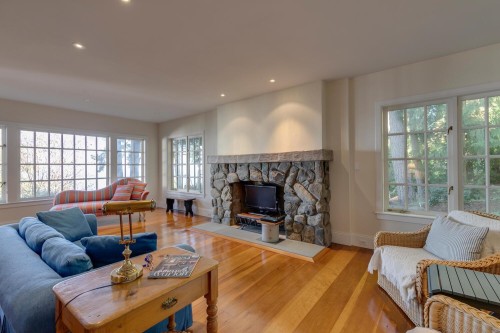 1289 Gower Point Road, Gibsons, BC 