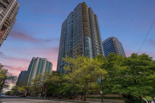 1201-888 Hamilton Street  Vancouver, BC V6B 5W4