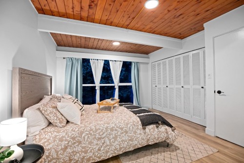 530 Hadden Drive, West Vancouver, BC 