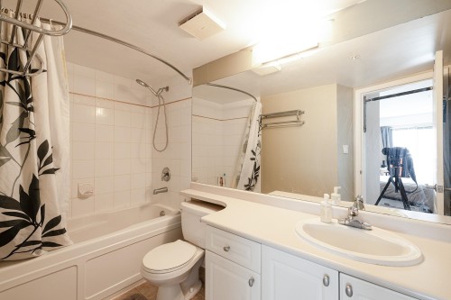 219-5880 Dover Crescent, Richmond, BC 