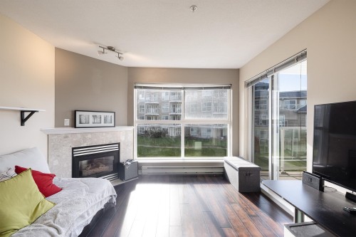 219-5880 Dover Crescent, Richmond, BC 