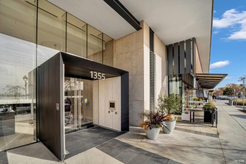 601-1355 Bellevue Avenue  West Vancouver, BC V7T 0B4