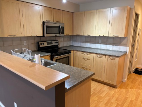 215-1503 65Th Avenue W, Vancouver, BC 