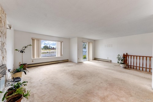 7769 10Th Avenue, Burnaby, BC 