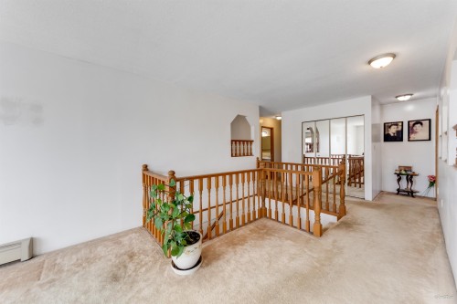 7769 10Th Avenue, Burnaby, BC 
