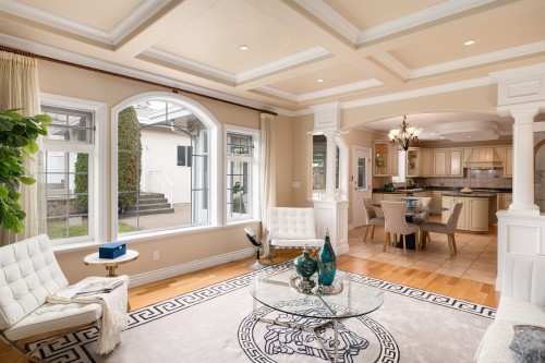 6111 Kitchener Street, Burnaby, BC 