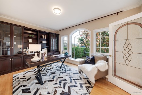 6111 Kitchener Street, Burnaby, BC 