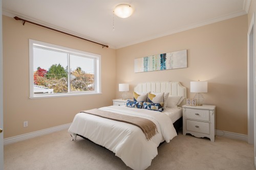 6111 Kitchener Street, Burnaby, BC 