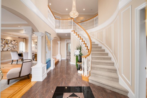 6111 Kitchener Street, Burnaby, BC 