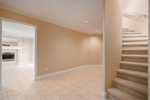 6111 Kitchener Street, Burnaby, BC 