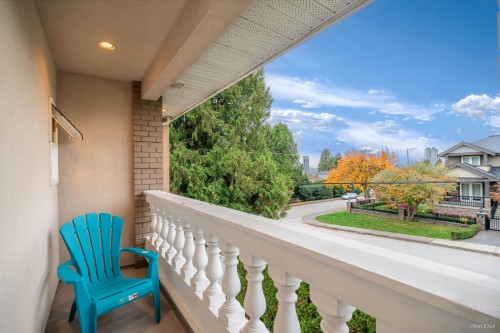 6111 Kitchener Street, Burnaby, BC 