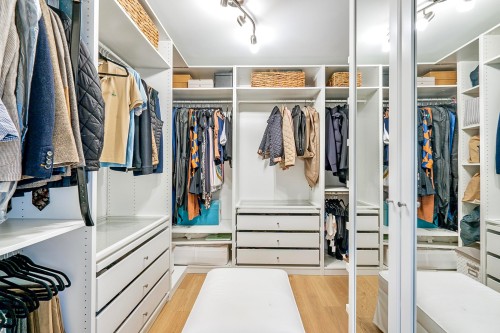 4125 Burkehill Place, West Vancouver, BC 