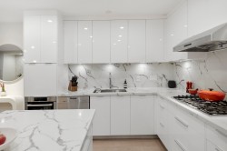 211-1961 Collingwood Street  Vancouver, BC V6R 3K6