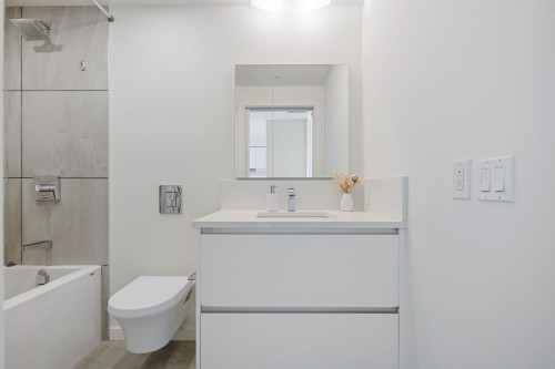 611-180 2Nd Avenue E, Vancouver, BC 