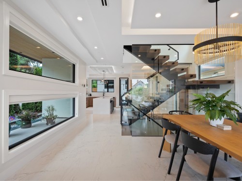 1295 Duchess Avenue, West Vancouver, BC 