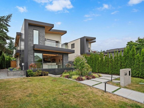 1295 Duchess Avenue, West Vancouver, BC 