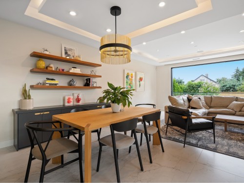 1295 Duchess Avenue, West Vancouver, BC 