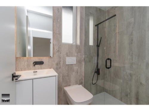 2912 Trinity Street, Vancouver, BC 