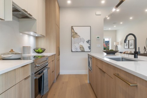 1937 Templeton Drive, Vancouver, BC 