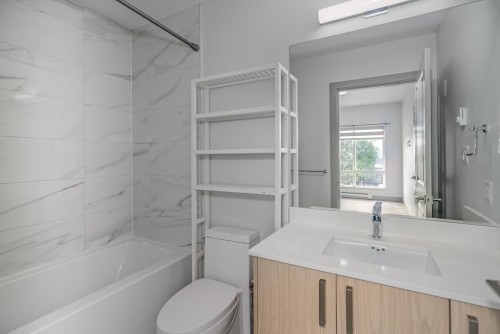 411-6968 Royal Oak Avenue, Burnaby, BC 