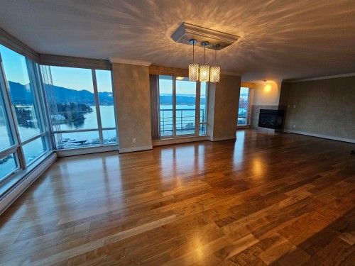 1701-499 Broughton Street, Vancouver, BC 