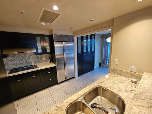 1701-499 Broughton Street, Vancouver, BC 