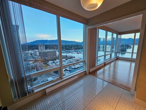 1701-499 Broughton Street, Vancouver, BC 