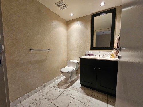 1701-499 Broughton Street, Vancouver, BC 