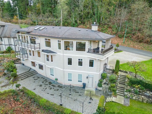 5521 Bessborough Drive, Burnaby, BC 