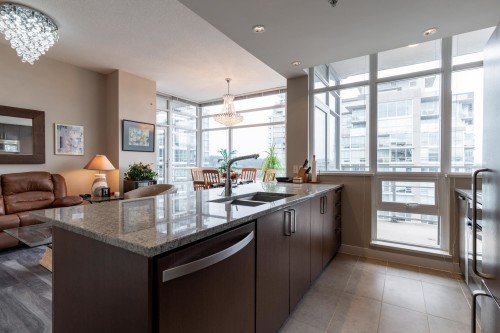 3202-2978 Glen Drive, Coquitlam, BC 