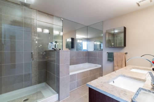 3202-2978 Glen Drive, Coquitlam, BC 