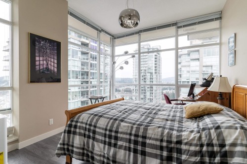 3202-2978 Glen Drive, Coquitlam, BC 