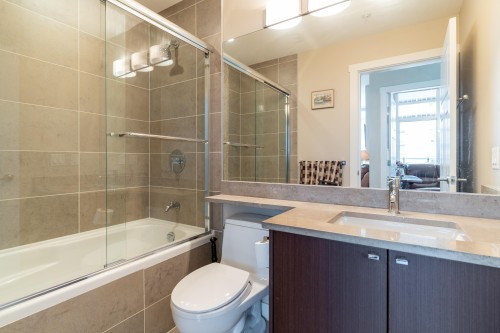 3202-2978 Glen Drive, Coquitlam, BC 