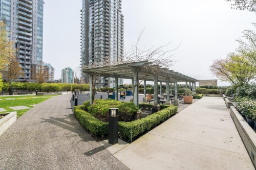 3202-2978 Glen Drive, Coquitlam, BC 