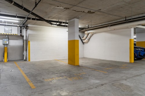 3202-2978 Glen Drive, Coquitlam, BC 