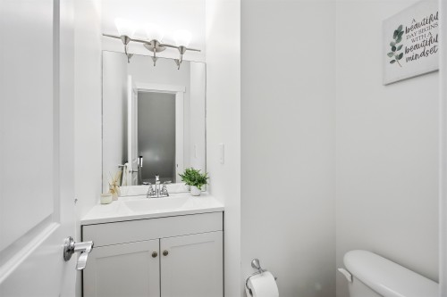 10-3065 Dayanee Springs Boulevard, Coquitlam, BC 