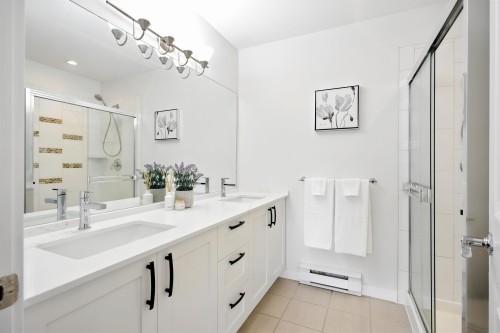 10-3065 Dayanee Springs Boulevard, Coquitlam, BC 