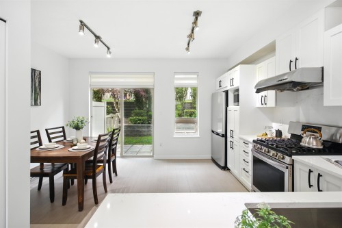10-3065 Dayanee Springs Boulevard, Coquitlam, BC 