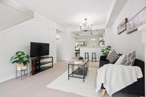 10-3065 Dayanee Springs Boulevard, Coquitlam, BC 