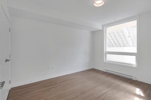 208-6085 Irmin Street, Burnaby, BC 