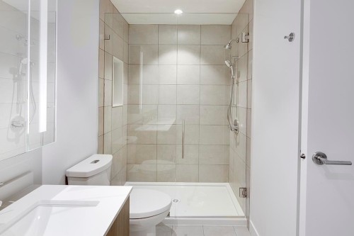 208-6085 Irmin Street, Burnaby, BC 