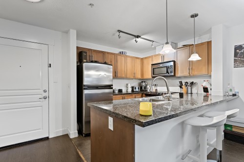 305-12283 224 Street, Maple Ridge, BC 