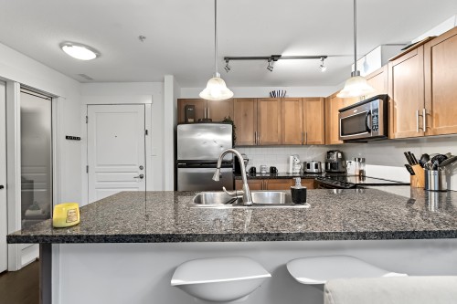 305-12283 224 Street, Maple Ridge, BC 