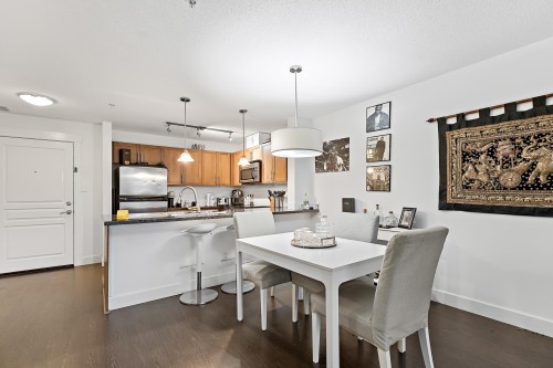 305-12283 224 Street, Maple Ridge, BC 