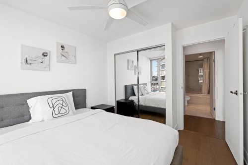 1202-1383 Marinaside Crescent, Vancouver, BC 