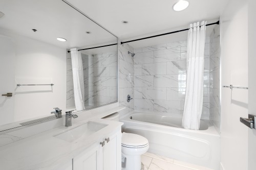 1202-1383 Marinaside Crescent, Vancouver, BC 