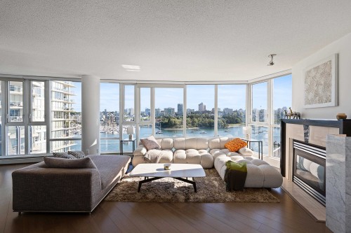 1202-1383 Marinaside Crescent, Vancouver, BC 